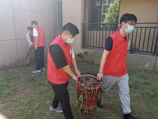 社区环境清理.jpg